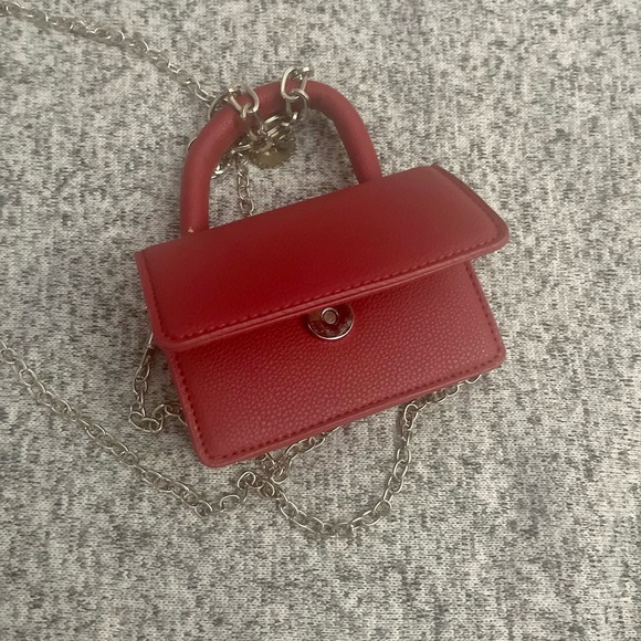 NEW Faux Leather Micro Mini Bag Red Crossbody Pebble Bag - Picture 5 of 5